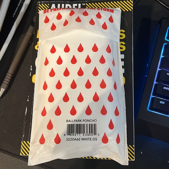 Supreme Poncho - Picture 2 of 2